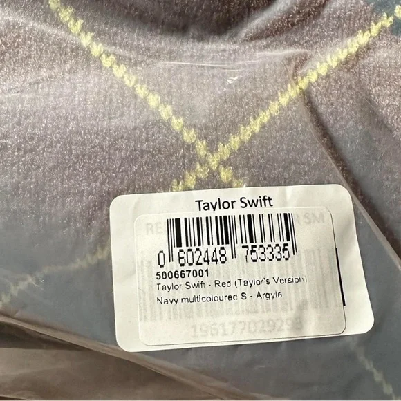 NWT Taylor Swift Red Album Argyle Sweater 4XL Rare Unisex